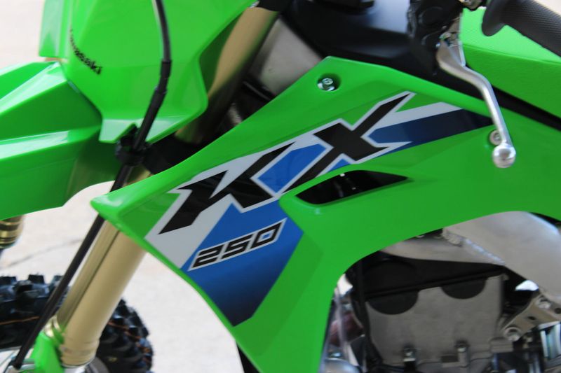 New 2026 Kawasaki KX250 LIME GREEN Image 21