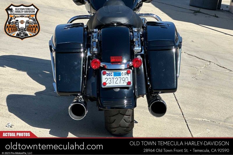 2017 Harley-Davidson Road Glide in a Black exterior color. BMW Motorcycles of Temecula – Southern California (951) 506-6903 bmwmotorcyclesoftemecula.com 