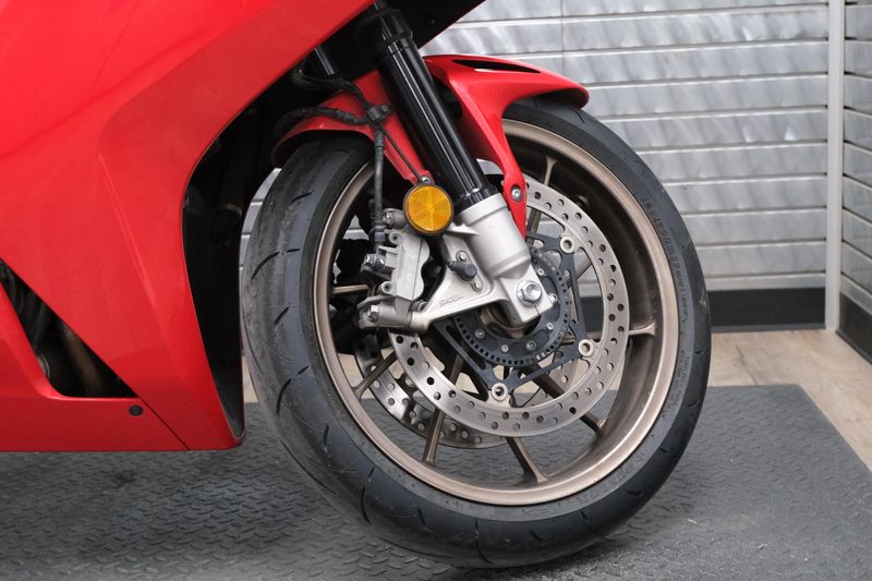 USED 2015 HONDA INTERCEPTOR DLX Image 13