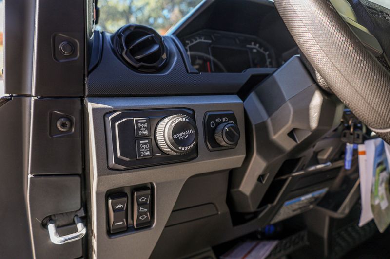 NEW 2026 POLARIS RANGER CREW XD 1500 NORTHSTAR TEXAS EDITION Image 4