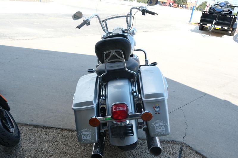 USED 2014 HARLEY ROAD KING Image 5