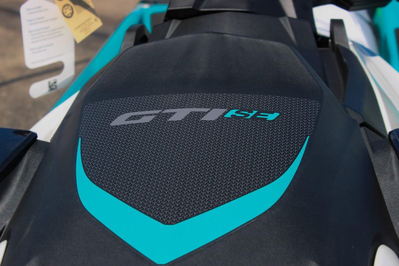 2025 SEADOO GTI SE 130 WITH SOUND SYSTEM IDF TEAL BLUE AND MANTA GREEN Image 23