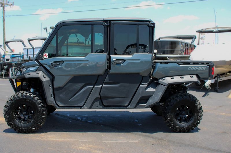 2023 Can-Am DEFENDER MAX HD10 LIMITED GRAY Image 24