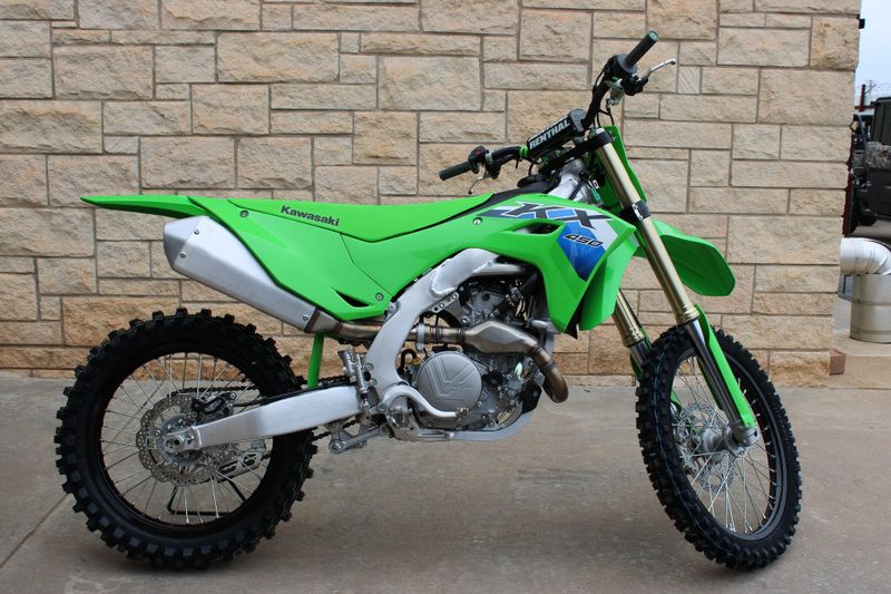 New 2026 Kawasaki KX450 LIME GREEN Image 2