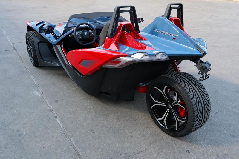 NEW 2025 POLARIS SLINGSHOT R AUTODRIVE Image 5