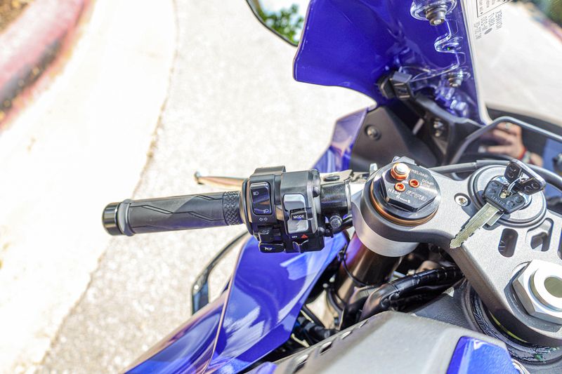 NEW 2026 YAMAHA YZF-R1 Image 16
