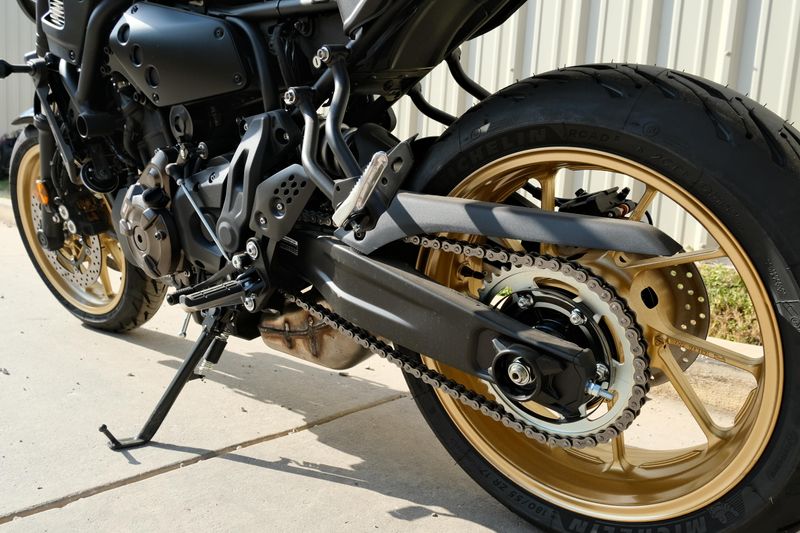 NEW 2025 YAMAHA XSR700 Image 15