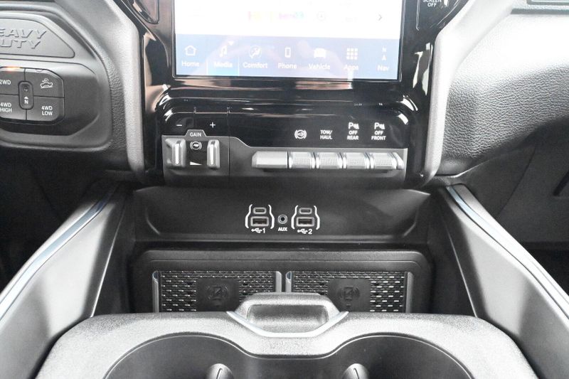 2025 RAM 2500 LaramieImage 25
