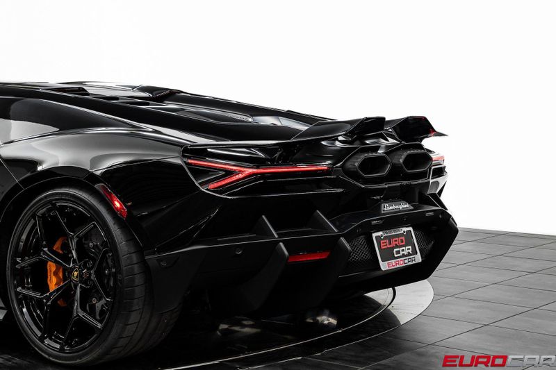 2025 Lamborghini Revuelto *PASSENGER DISPLAY * FULL PPF*Image 18