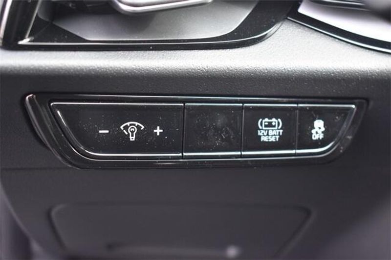 2025 Kia Niro EXImage 22