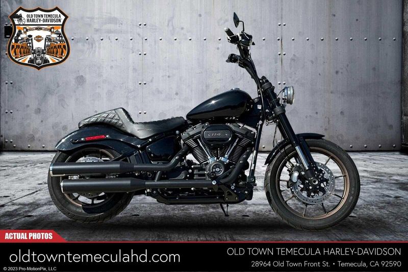 2020 Harley-Davidson Softail in a Black exterior color. BMW Motorcycles of Temecula – Southern California (951) 506-6903 bmwmotorcyclesoftemecula.com 