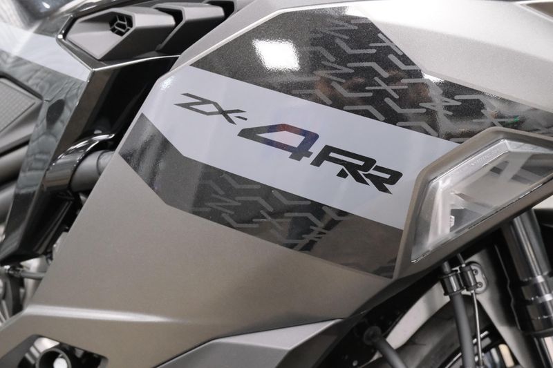 NEW 2026 KAWASAKI NINJA ZX4RR ABS Image 12