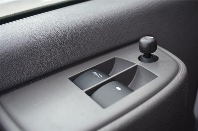 New 2025 Chevrolet Express 3500 Work VanImage 16