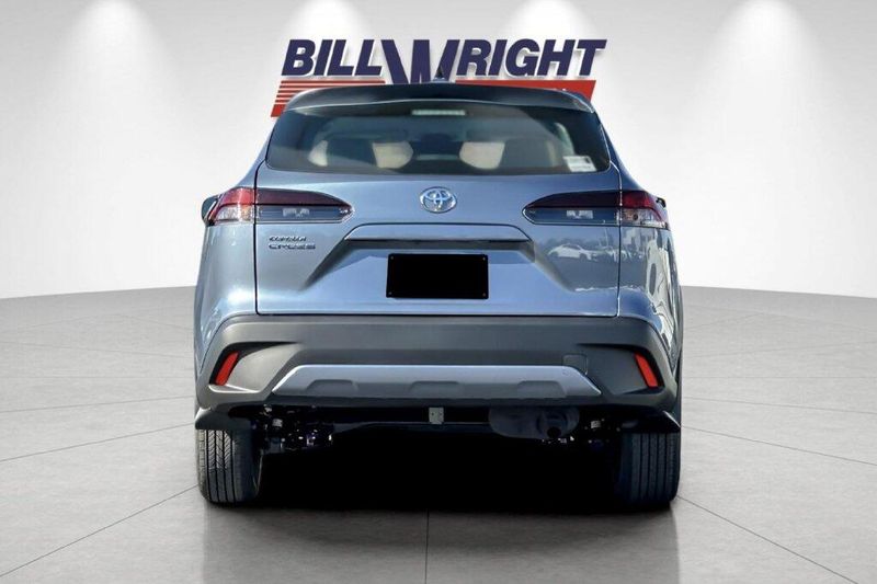 New 2026 Toyota Corolla Cross LImage 4