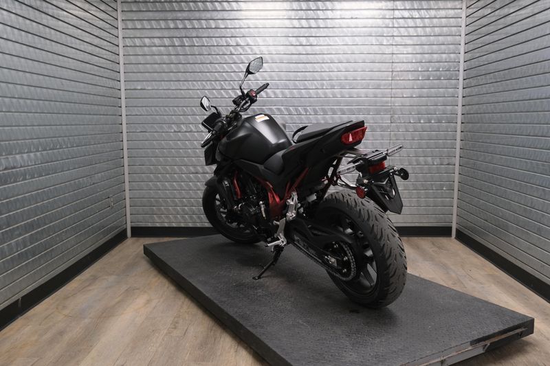 NEW 2026 HONDA CB750 HORNET E-CLUTCH Image 5
