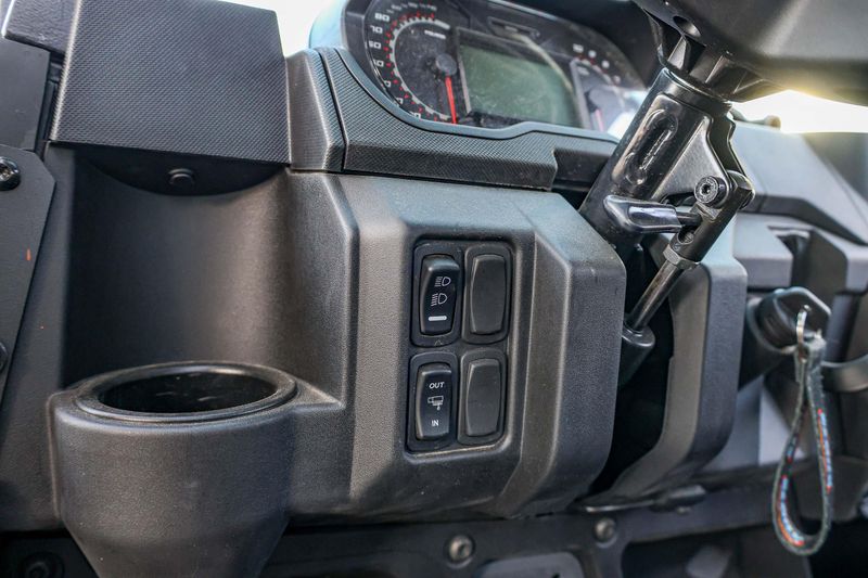 USED 2025 POLARIS RANGER CREW XP 1000 PREMIUM Image 27