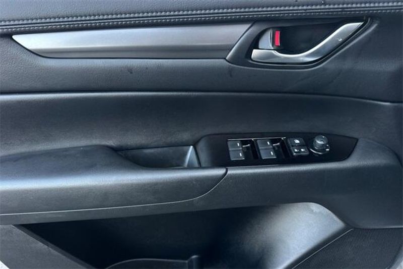 Used 2024 Mazda CX-5 2.5 S Select PackageImage 9