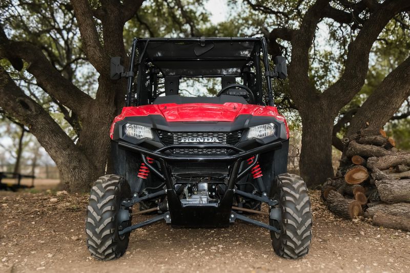 2024 Honda PIONEER 7004 DELUXE REDImage 10