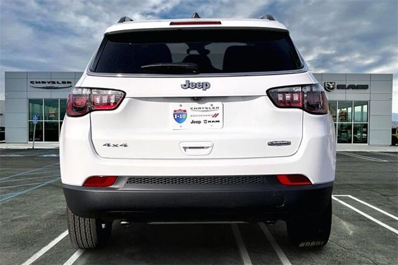 New 2026 Jeep Compass Latitude 4x4Image 3