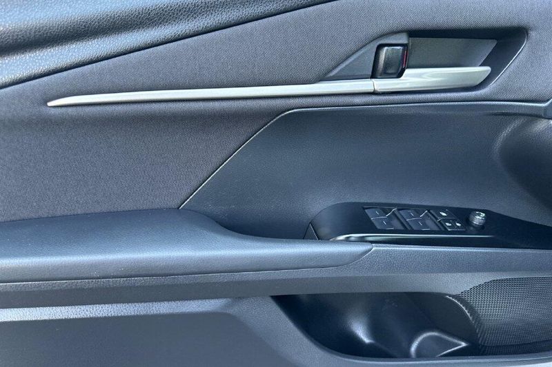 Used 2025 Toyota Camry LEImage 10