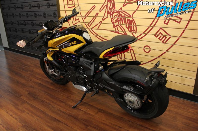 2023 MV Agusta Dragster RR SCS Image 6