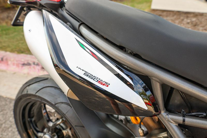 USED 2020 DUCATI HYPERMOTARD 950 SP Image 19
