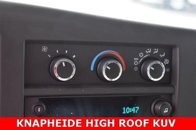 New 2025 Chevrolet Express 3500 Work VanImage 25