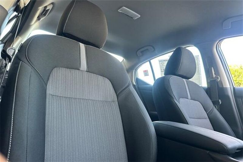New 2025 Nissan Sentra SVImage 13