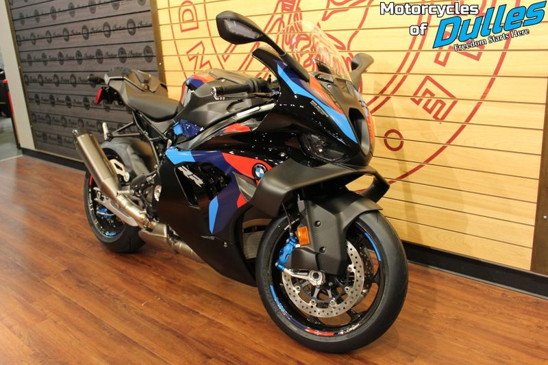 2026 BMW M1000RR Image 2