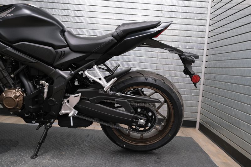 NEW 2026 HONDA CB650R ECLUTCH Image 17