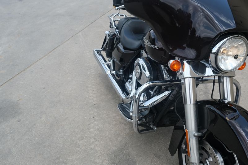 2011 HARLEY STREET GLIDE PURPLE Image 25