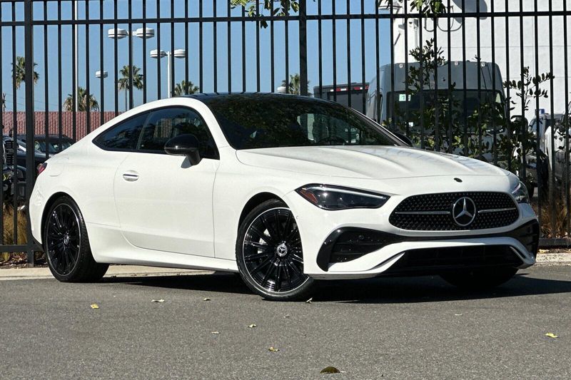 Used 2026 Mercedes-Benz CLE 450Image 2