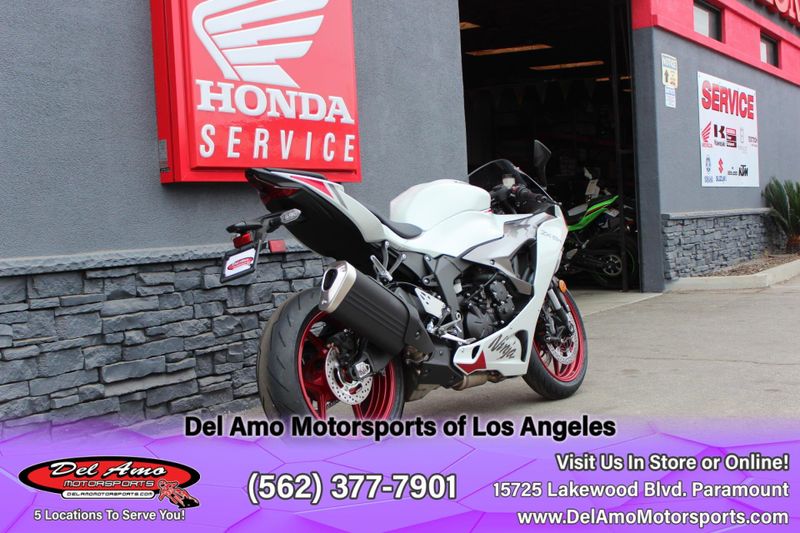 2025 Kawasaki NINJA ZX-6R Image 7