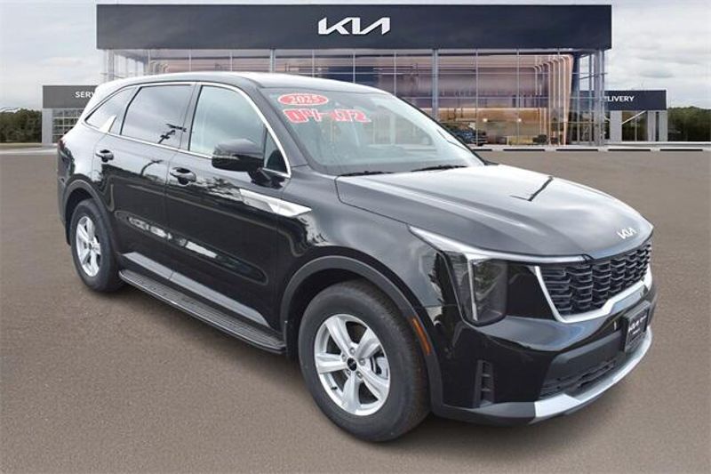 New 2025 Kia Sorento LXImage 10