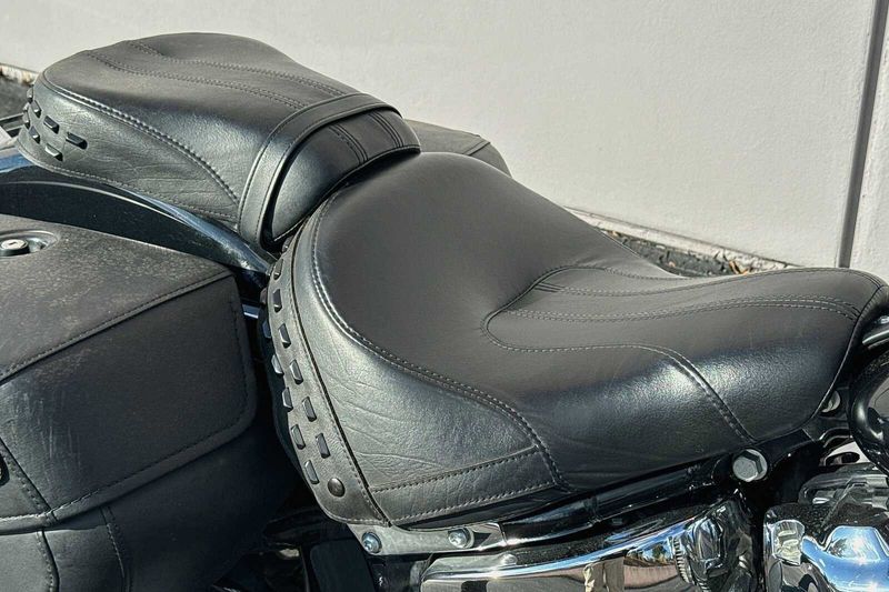 2022 Harley-Davidson Softail in a BLACK W/ PINSTRIPE exterior color. BMW Motorcycles of Temecula – Southern California 951-395-0675 bmwmotorcyclesoftemecula.com 