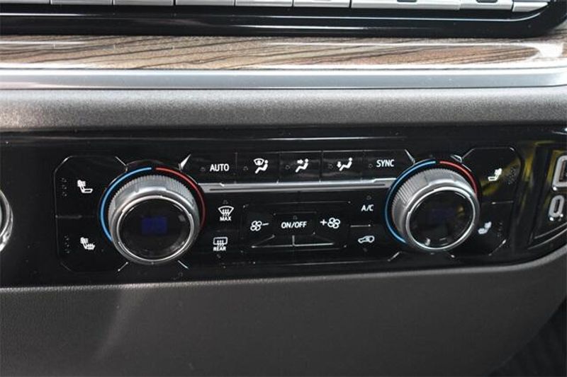 Used 2024 Chevrolet Silverado 1500 LTImage 29