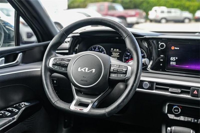 2022 Kia K5 GT-LineImage 16