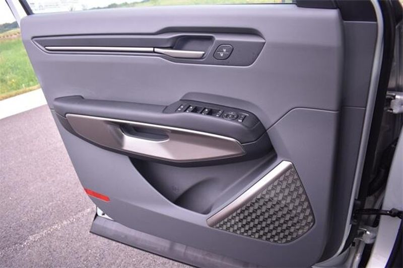 New 2026 Kia EV9 Light Long RangeImage 38
