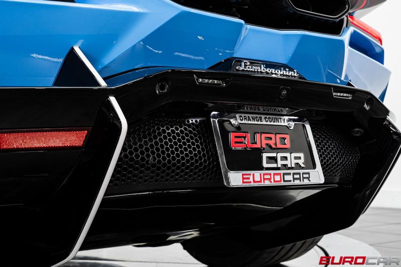 Used 2025 Lamborghini Revuelto *HIGH GLOSS STYLE PACKAGE * PASSENGER DISPLAY*Image 25