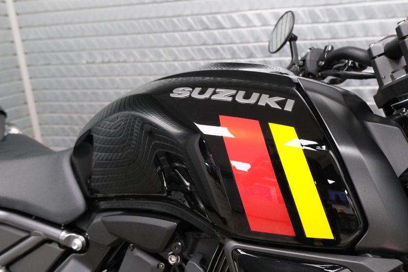 NEW 2026 SUZUKI GSX8TT Image 13