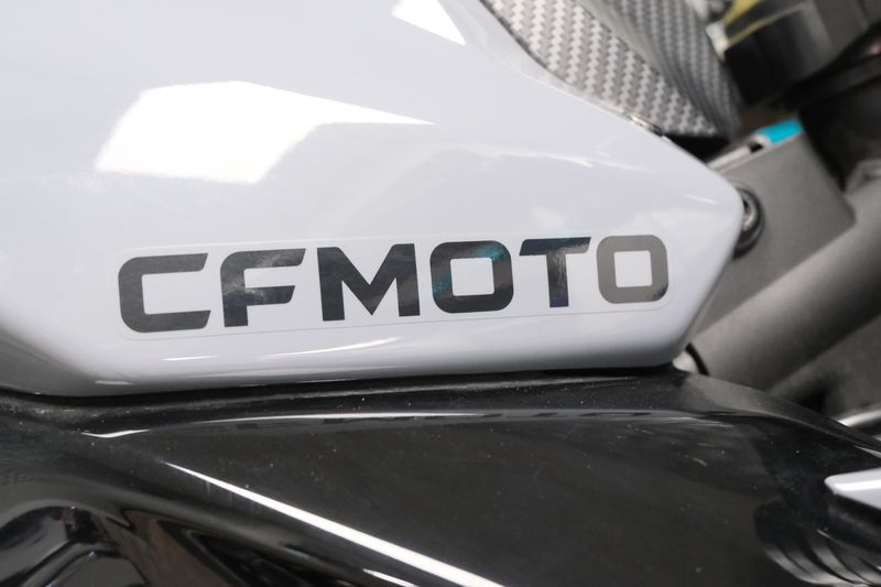 USED 2023 CFMOTO 300SS Image 12