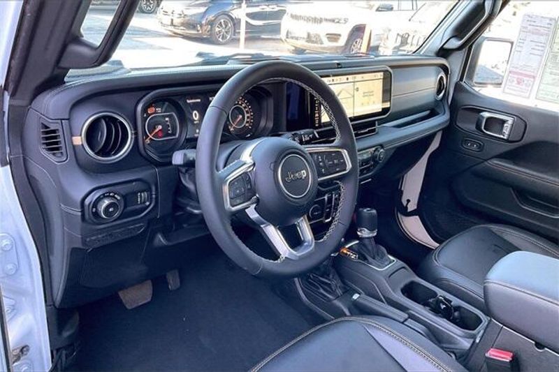 New 2025 Jeep Wrangler 4-door SaharaImage 6