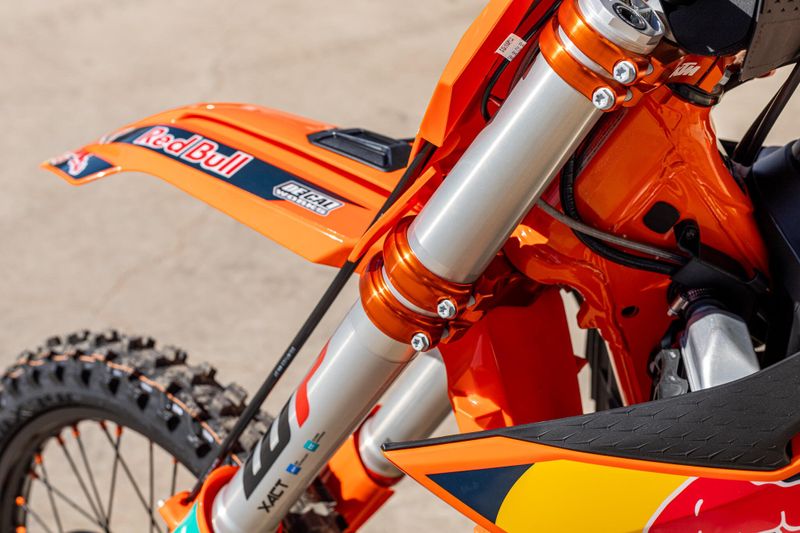 2025 KTM 450 SXF FACTORY EDITION Image 11