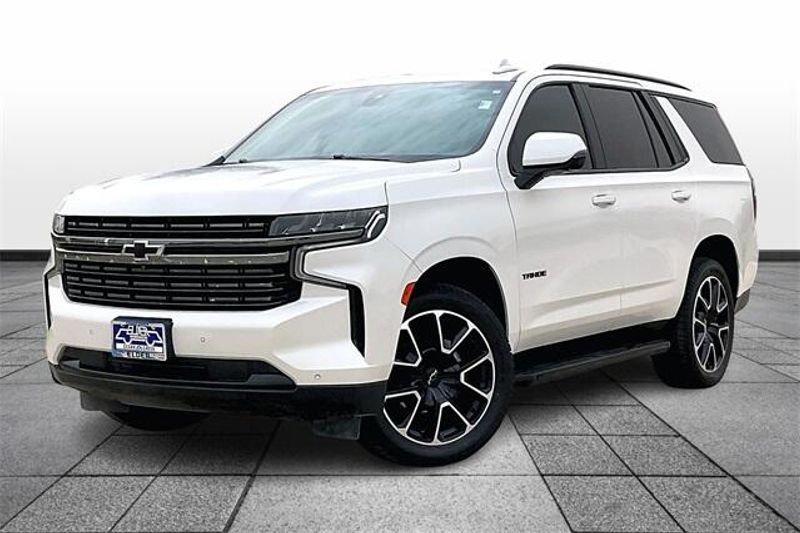 2022 Chevrolet Tahoe RSTImage 2