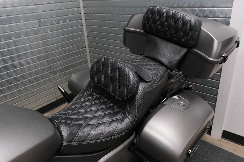 USED 2023 INDIAN MOTORCYCLE CHALLENGER DARK HORSE Image 17