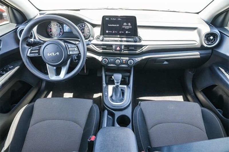2024 Kia Forte LXSImage 13