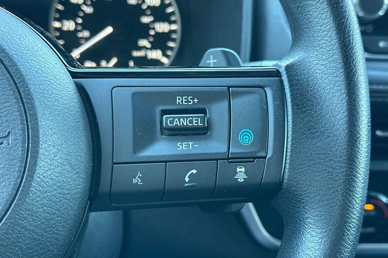 Used 2023 Nissan Rogue SVImage 28