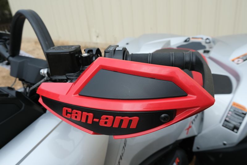 NEW 2026 CAN-AM RENEGADE X MR 1000R Image 23