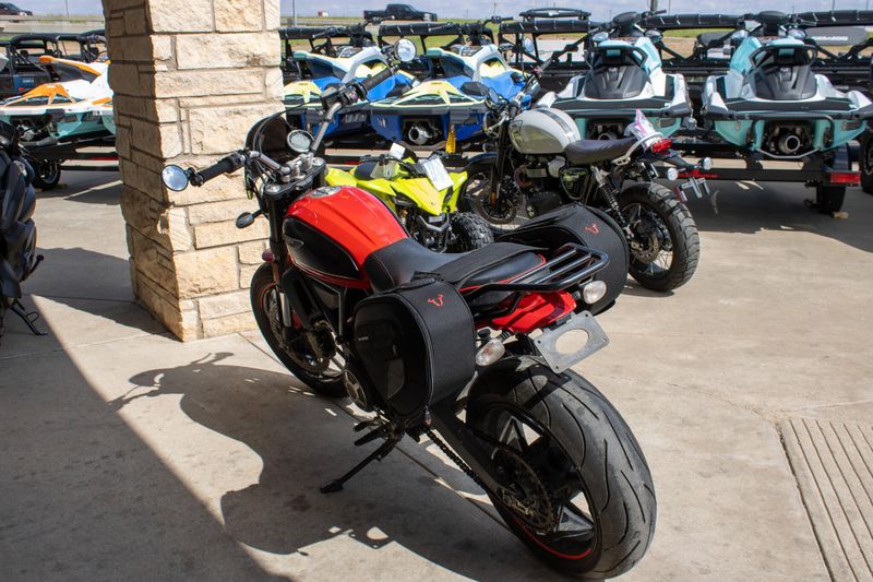 USED 2016 DUCATI SCRAMBLER ICON Image 2