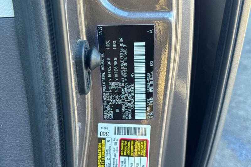 Used 2022 Toyota Sienna LimitedImage 27